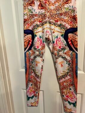 Ornate Tropical Bird Print yoga pants- White Base size L